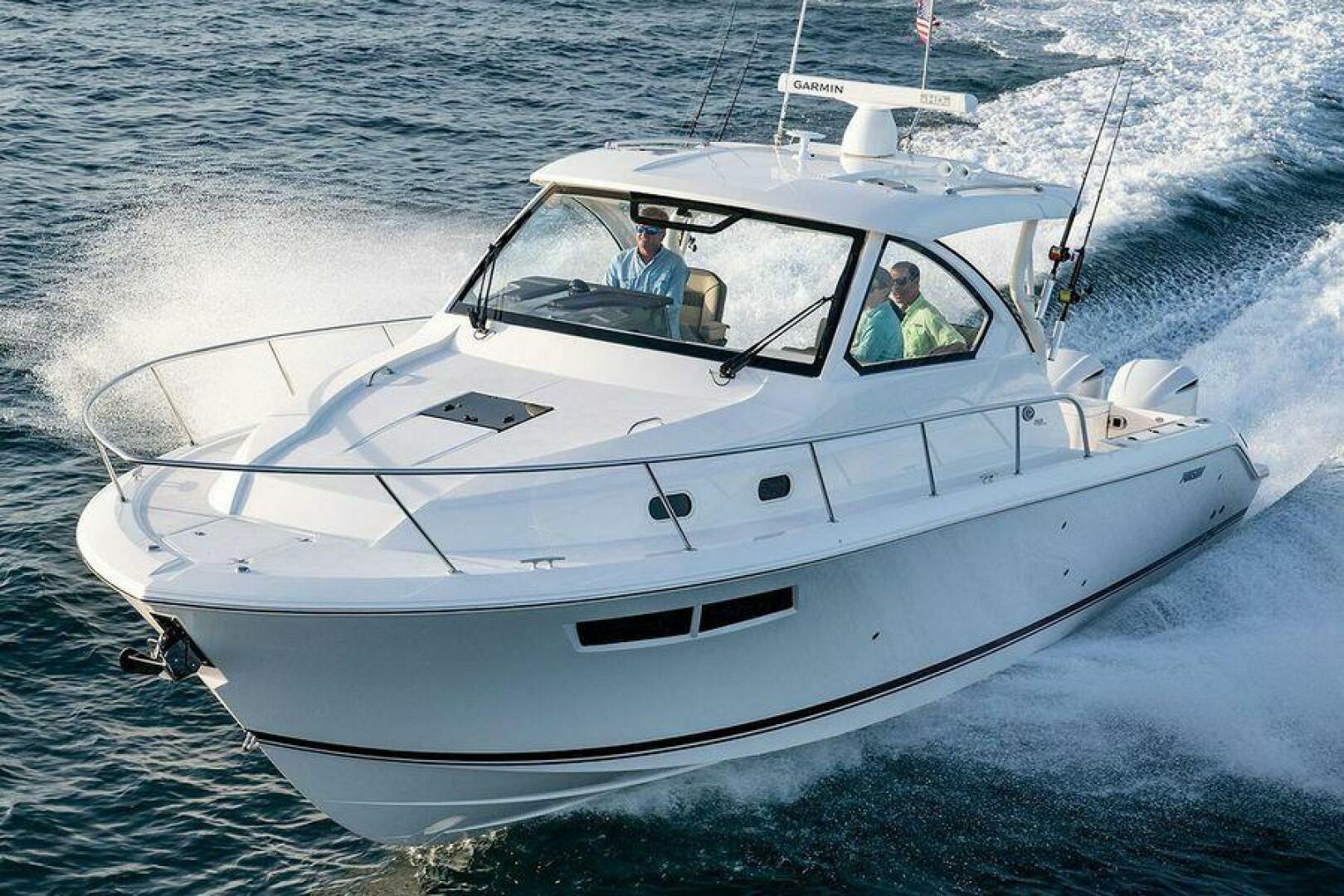 Slide: The Image of Pursuit OS 355 Offshore 2021 - 5234948