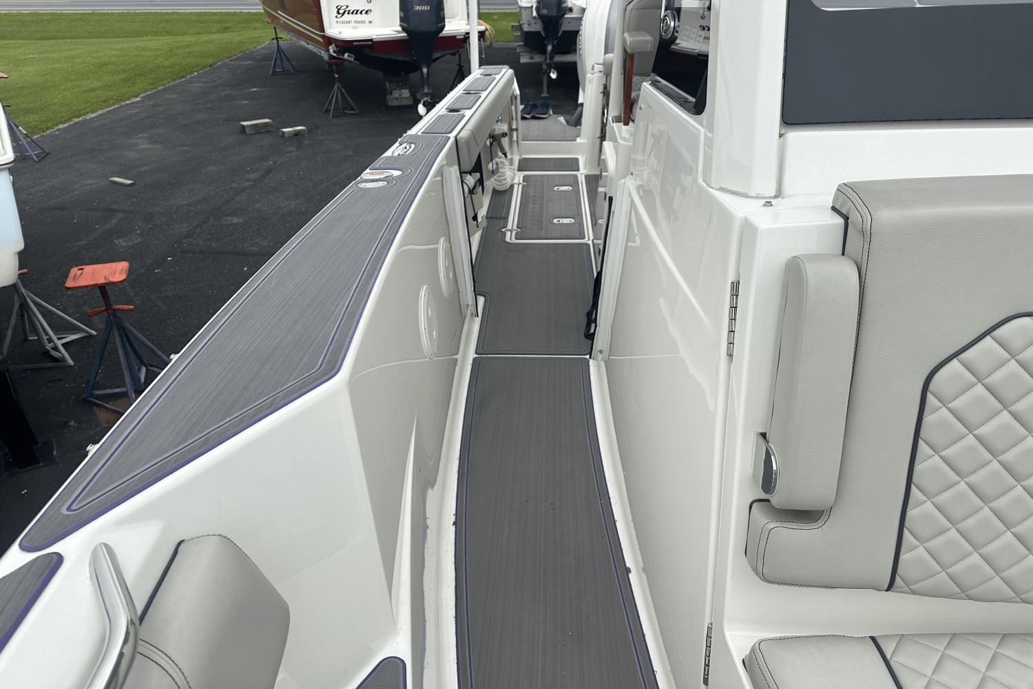 Slide: The Image of Pursuit S 288 2023 - 6