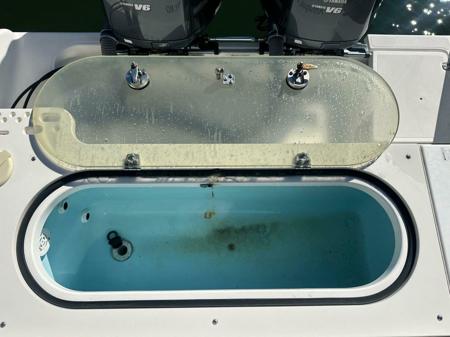 Slide: The Image of Pursuit S 310 Center Console 2008 - 5078865