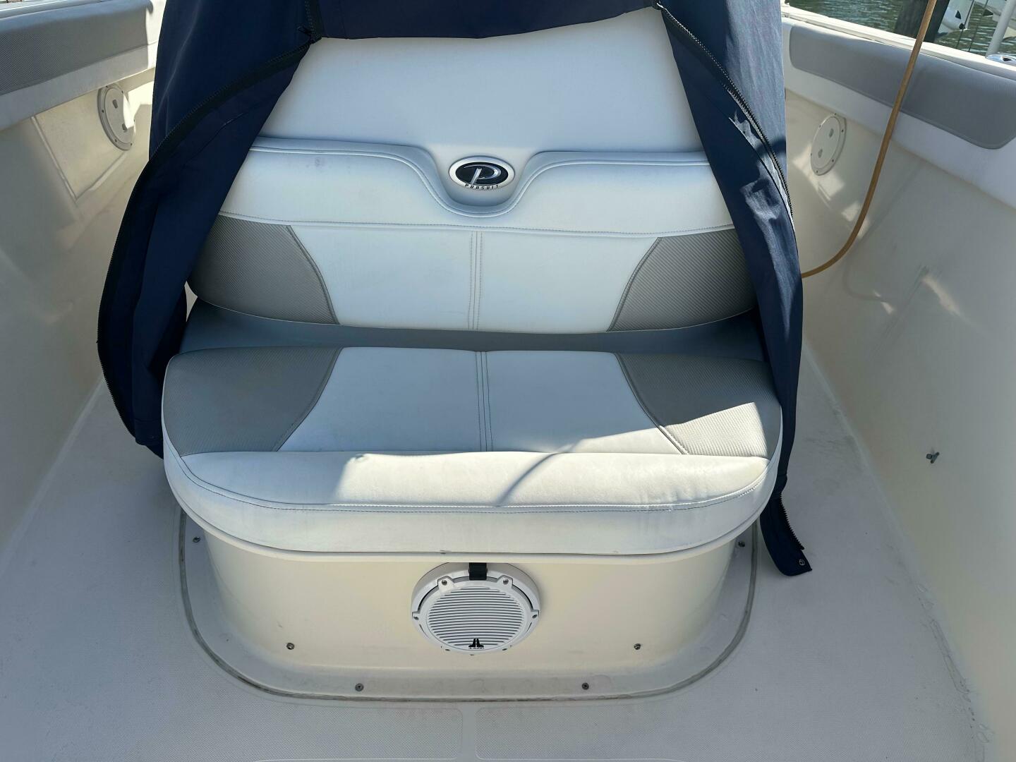 Slide: The Image of Pursuit S 310 Center Console 2008 - 5078887