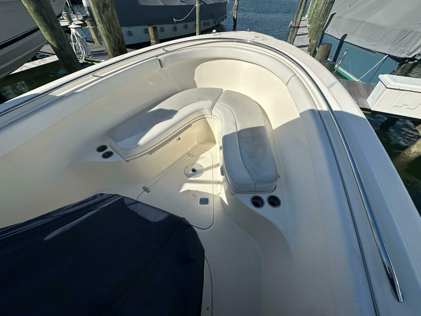 Slide: The Image of Pursuit S 310 Center Console 2008 - 5078891