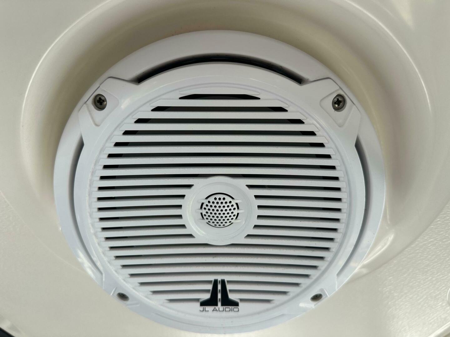 Slide: The Image of Pursuit S 310 Center Console 2008 - 5078905