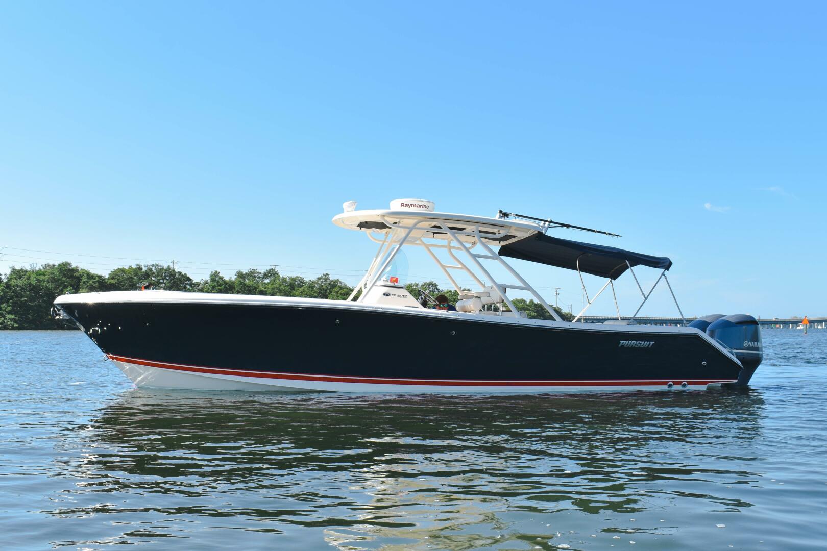 Slide: The Image of 2011 31 Pursuit S310 Center Console Profile - 3992712