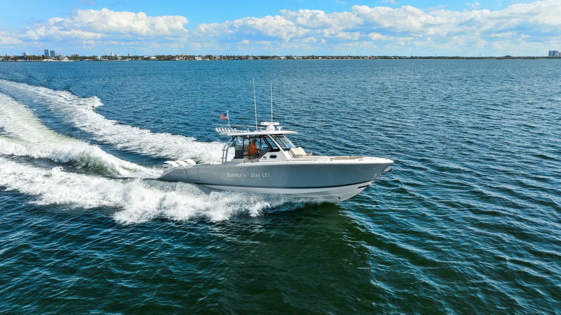 Slide: The Image of 2019 Pursuit S 368 - Profile - 5049051