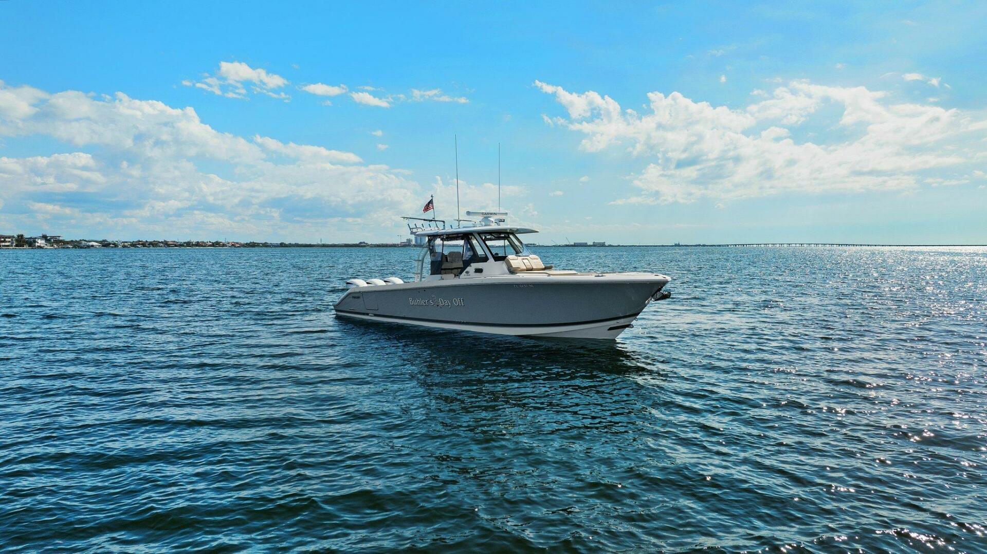 Slide: The Image of 2019 Pursuit S 368 - Profile - 5049062