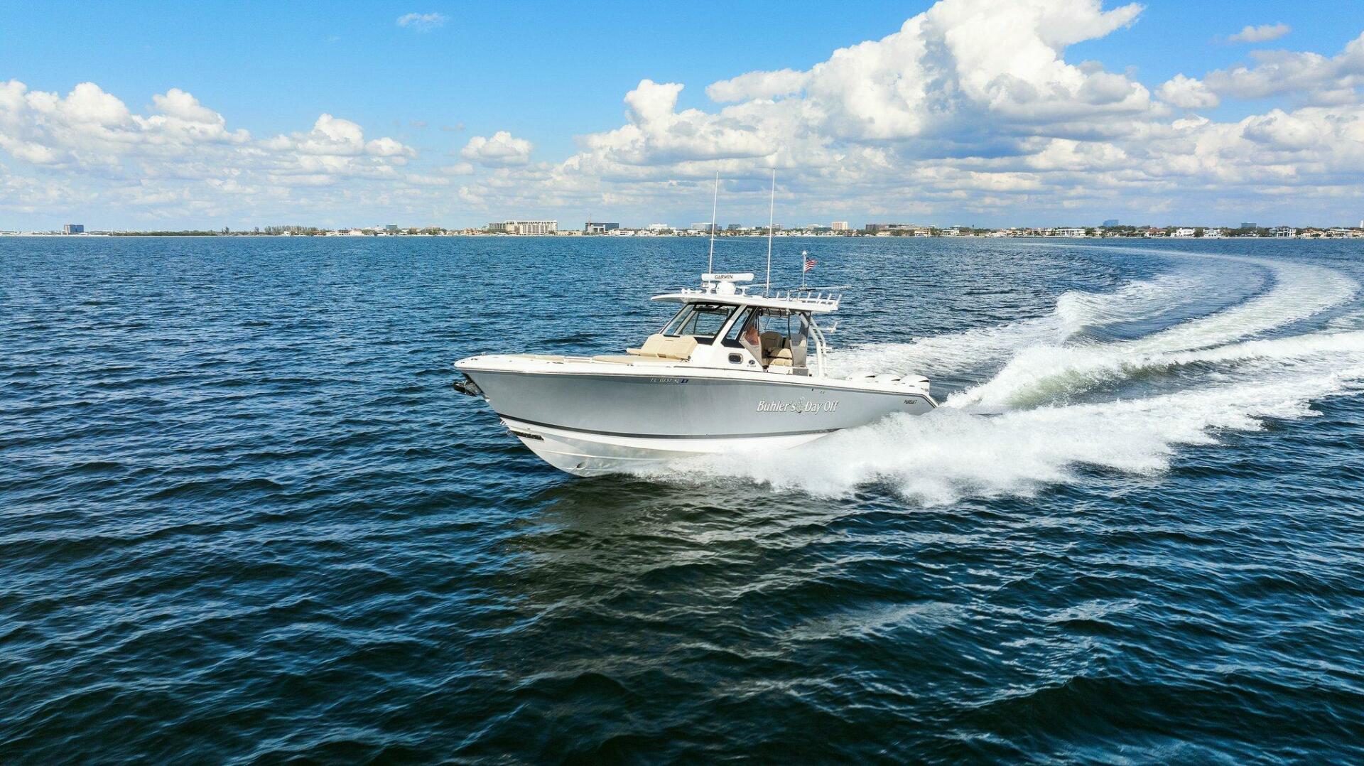 Slide: The Image of 2019 Pursuit S 368 - Profile - 5049068