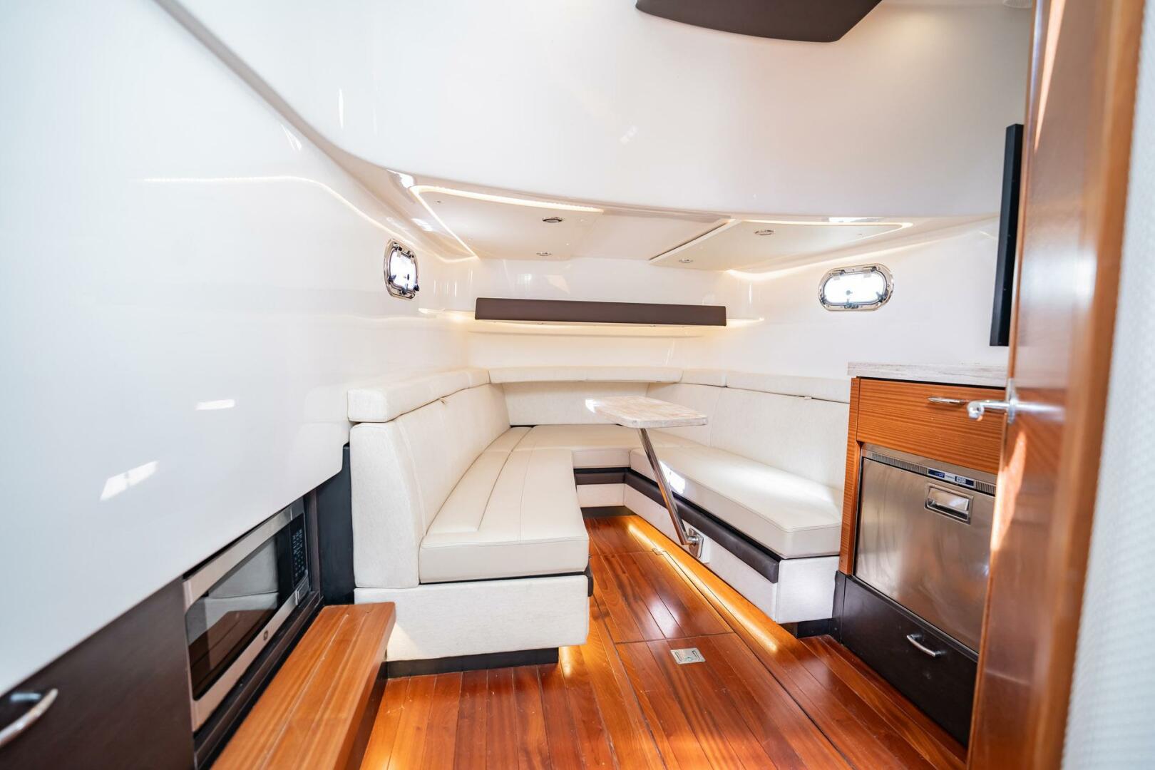 Slide: The Image of Pursuit S 408 Sport 2020 - 4943495