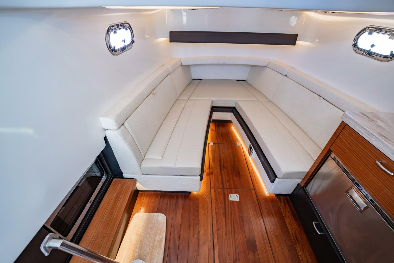 Slide: The Image of Pursuit S 408 Sport 2020 - 4943490