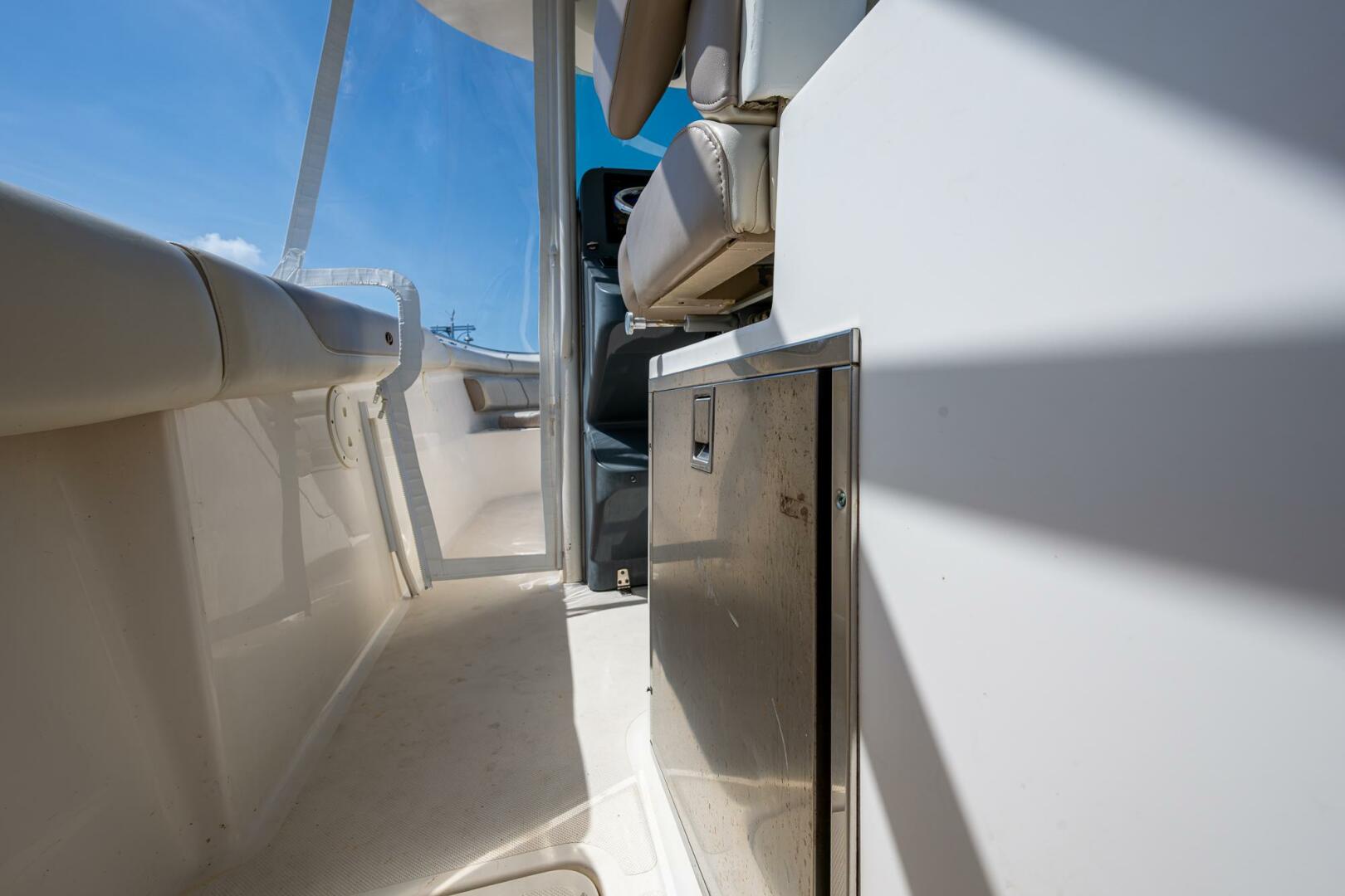 Slide: The Image of Pursuit ST 310 Sport 2013 - 5333810
