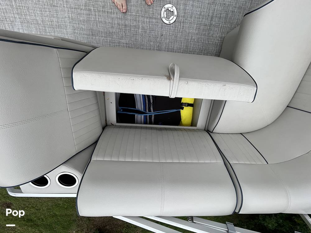 Slide: The Image of Qwest LE820 XRE CR 2021 - 15473830