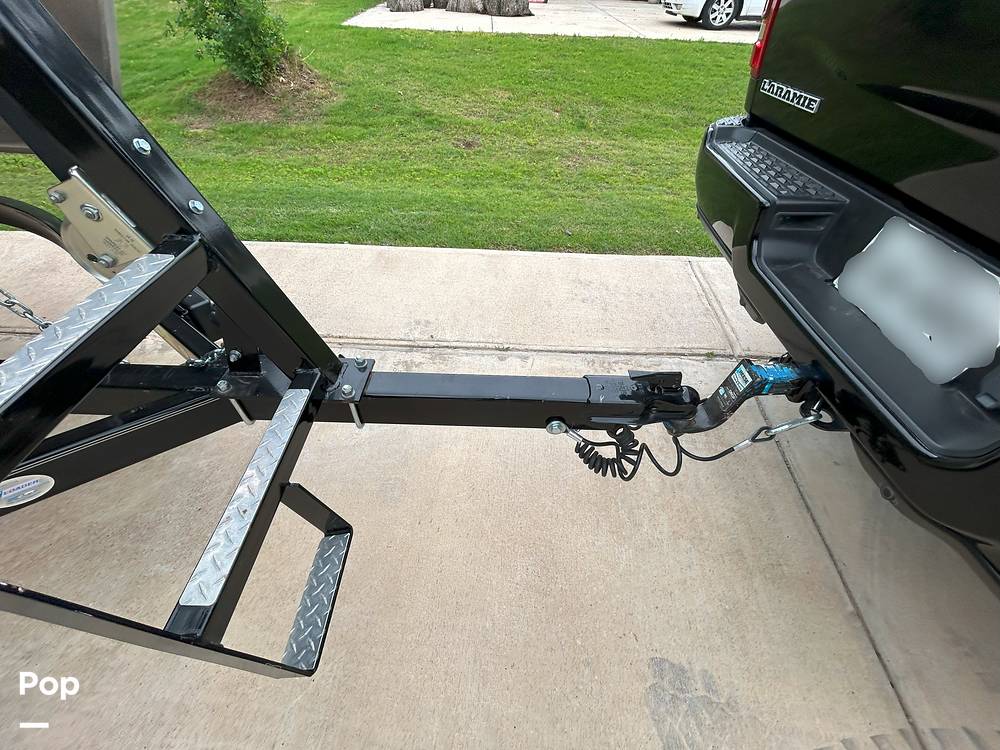 Slide: The Image of Qwest LE820 XRE CR 2021 - 15473889