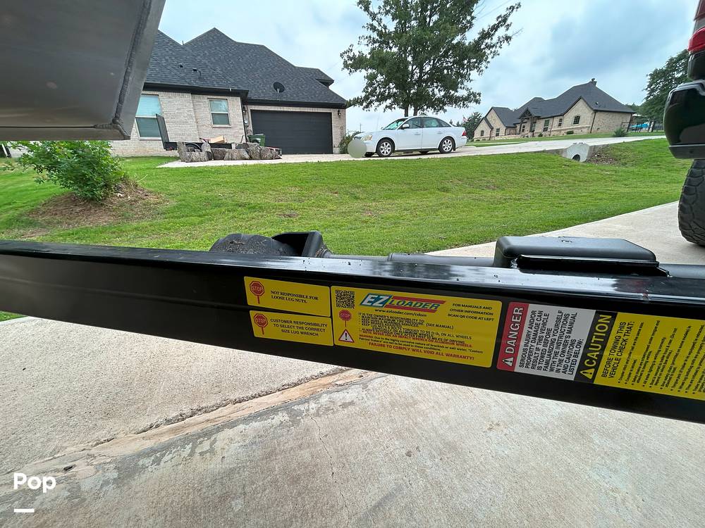 Slide: The Image of Qwest LE820 XRE CR 2021 - 15473892