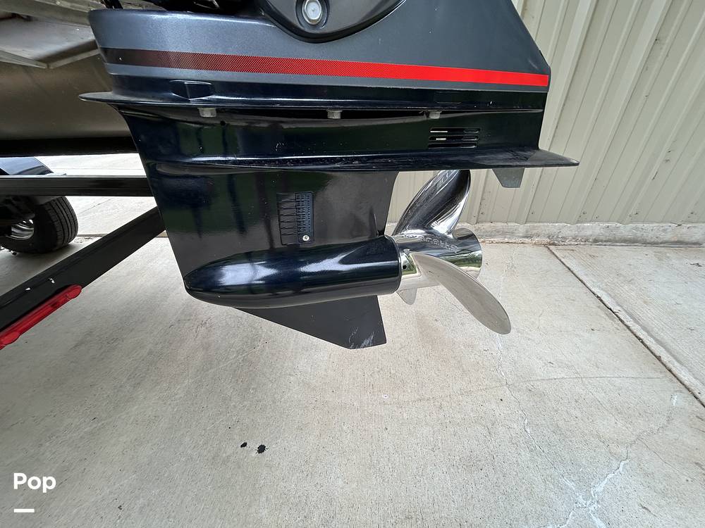 Slide: The Image of Qwest LE820 XRE CR 2021 - 15473913