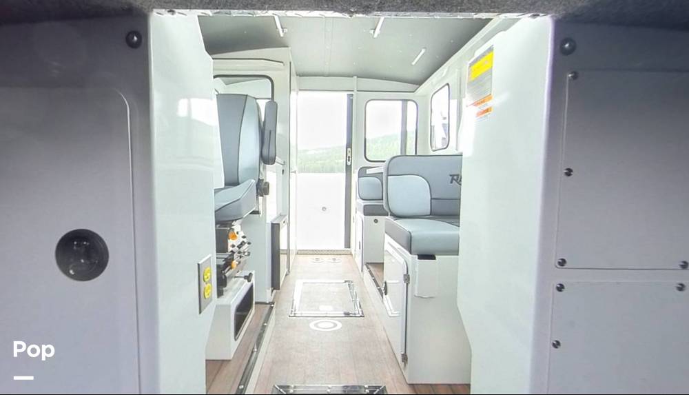 Slide: The Image of Raider 260 OS 2021 - 12242969