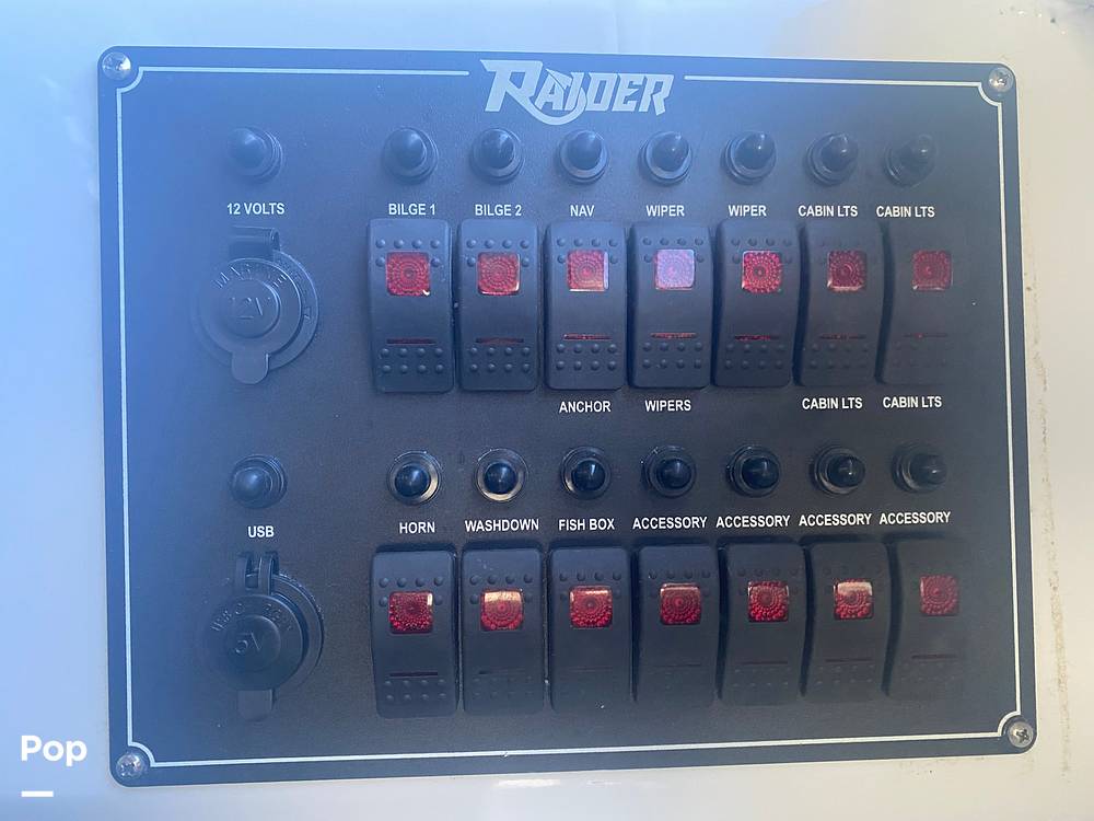 Slide: The Image of Raider 260 OS 2021 - 14591238