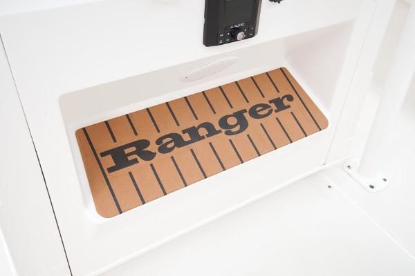 Slide: The Image of Ranger 2660 Bay 2024 - 40