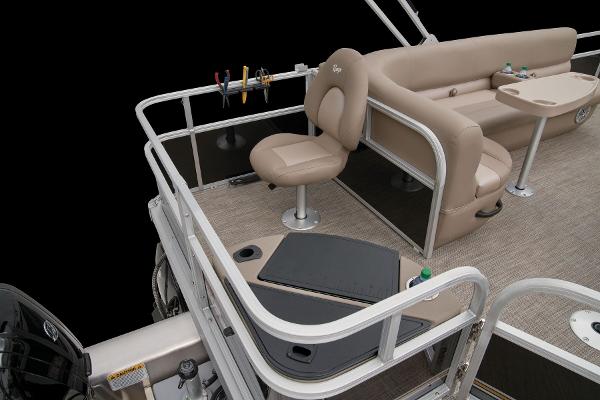 Slide: The Image of Ranger Reata 200F 2023 - 54