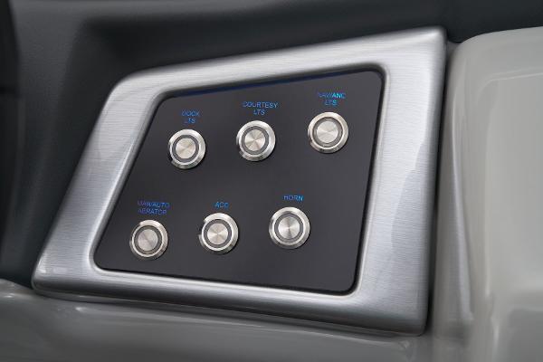 Slide: The Image of Ranger Reata 220FC - 21