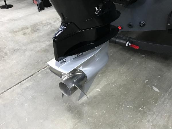 Slide: The Image of 2024 Ranger VS1782SC Angler boat motor and propeller on display. - 13