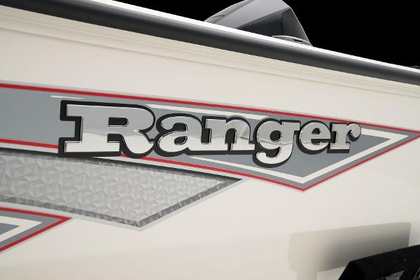 Slide: The Image of Ranger VS1882SC Angler 2024 - 64