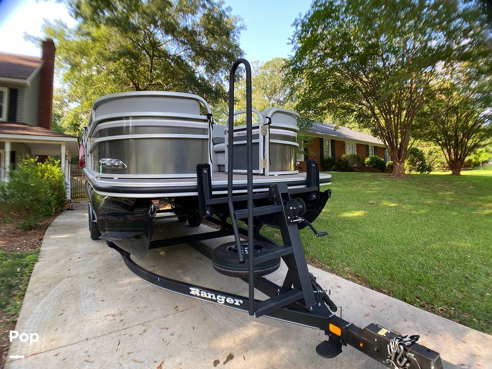 Slide: The Image of Ranger Boats 220C 2022 - 14549226