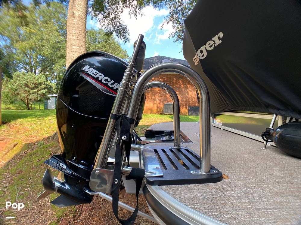 Slide: The Image of Ranger Boats 220C 2022 - 14549216