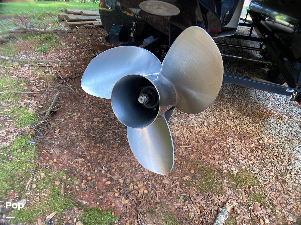 Slide: The Image of Ranger Boats 220C 2022 - 14549218