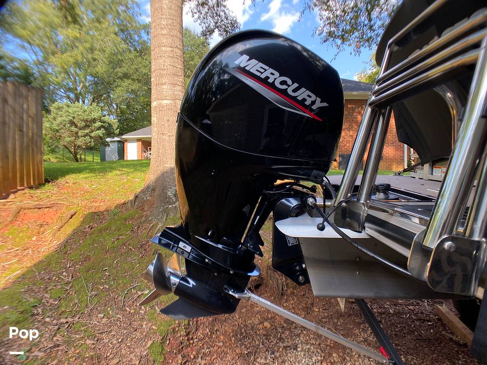 Slide: The Image of Ranger Boats 220C 2022 - 14549210