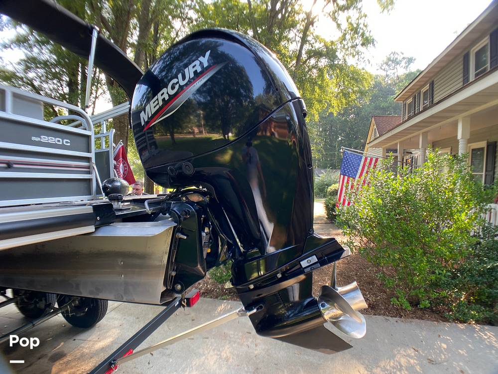 Slide: The Image of Ranger Boats 220C 2022 - 14549228