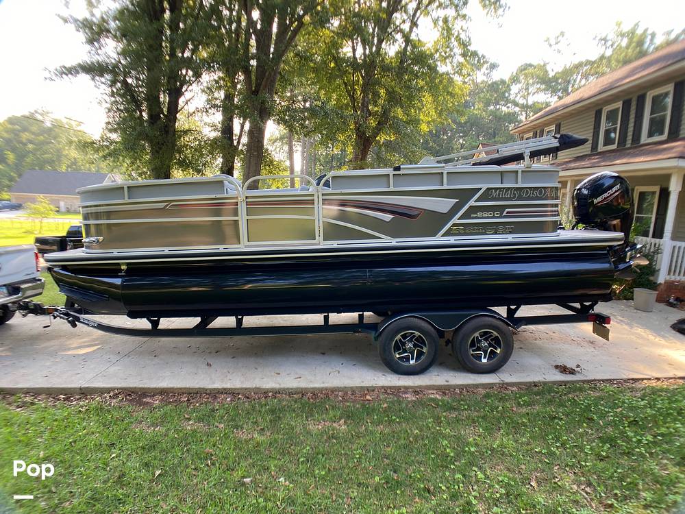 Slide: The Image of Ranger Boats 220C 2022 - 14549231