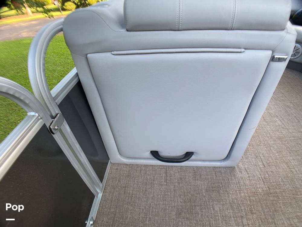 Slide: The Image of Ranger Boats 220C 2022 - 14549296