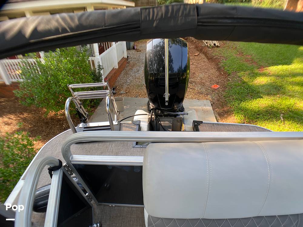 Slide: The Image of Ranger Boats 220C 2022 - 14549301
