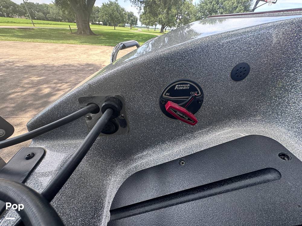 Slide: The Image of Ranger Boats Comanche Z521C 2019 - 15712501