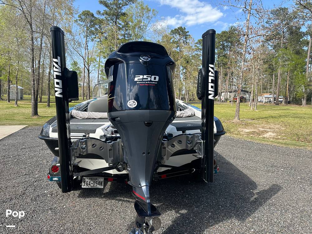 Slide: The Image of Ranger Boats Reata 212 LS 2017 - 15371716