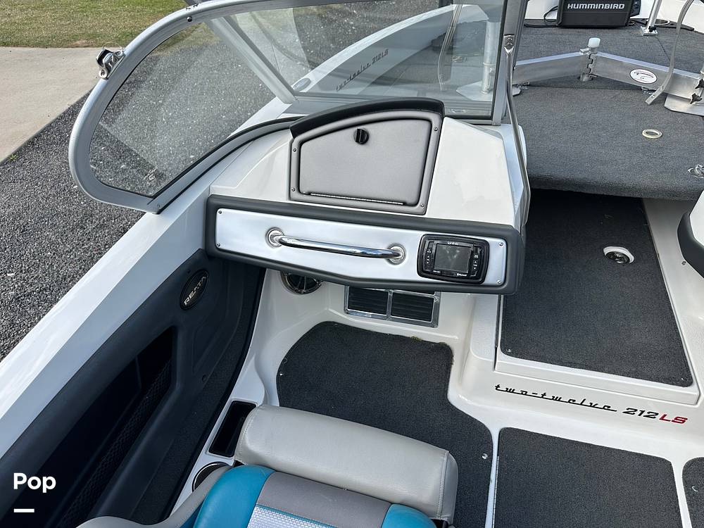 Slide: The Image of Ranger Boats Reata 212 LS 2017 - 15371797