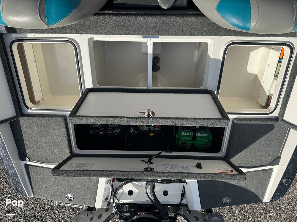 Slide: The Image of Ranger Boats Reata 212 LS 2017 - 15371807