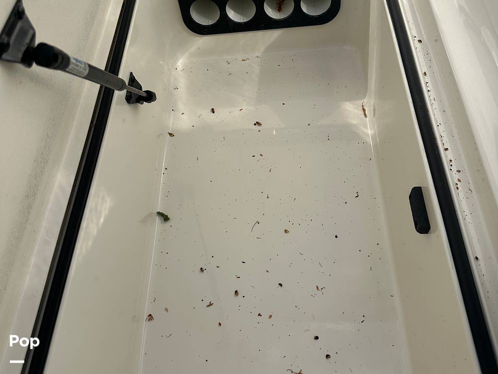 Slide: The Image of Ranger Boats Reata 212 LS 2017 - 15371809