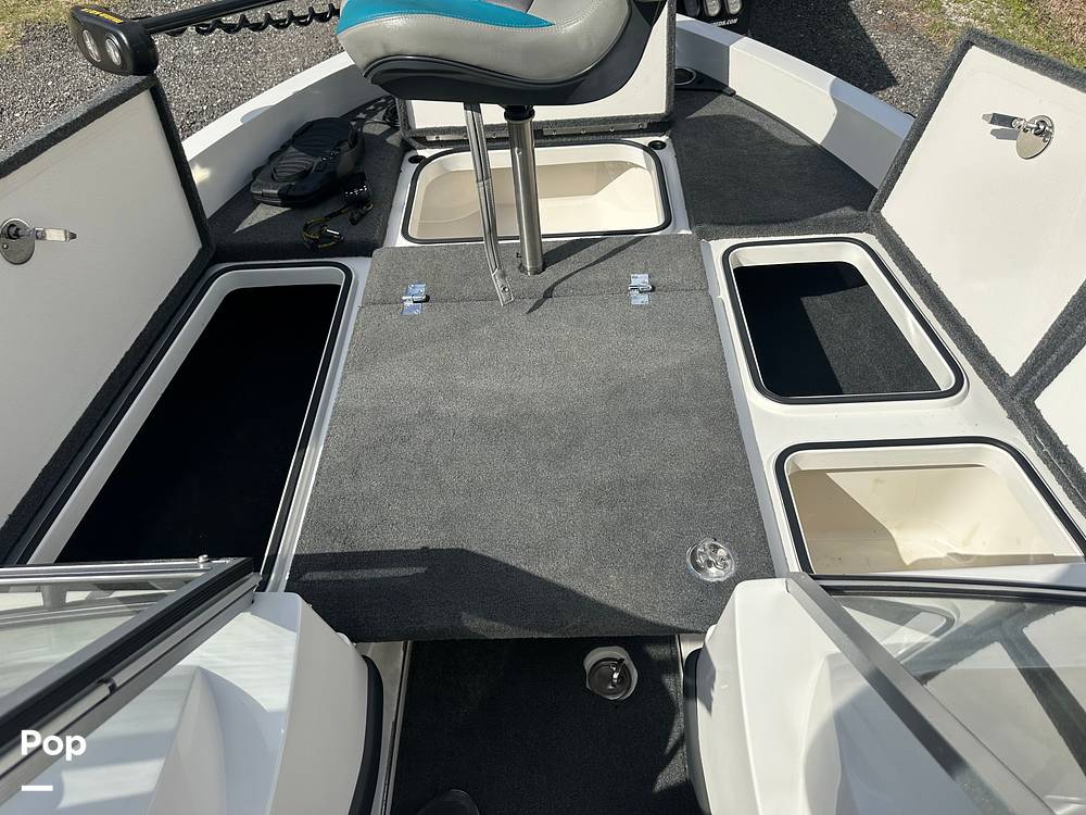 Slide: The Image of Ranger Boats Reata 212 LS 2017 - 15371813