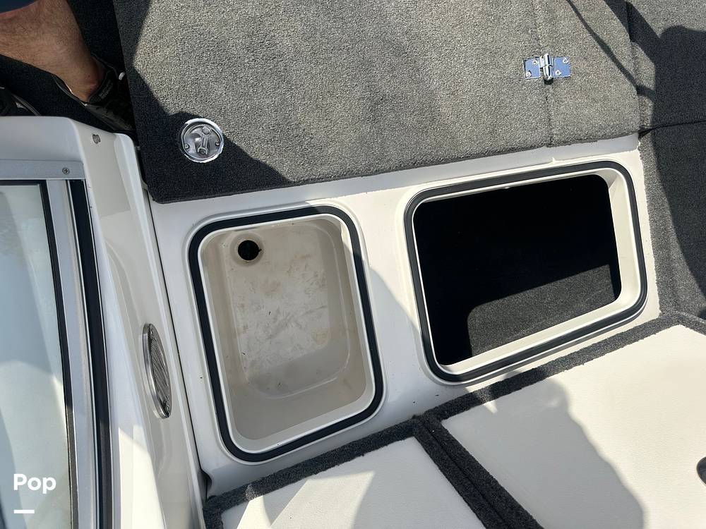 Slide: The Image of Ranger Boats Reata 212 LS 2017 - 15371816