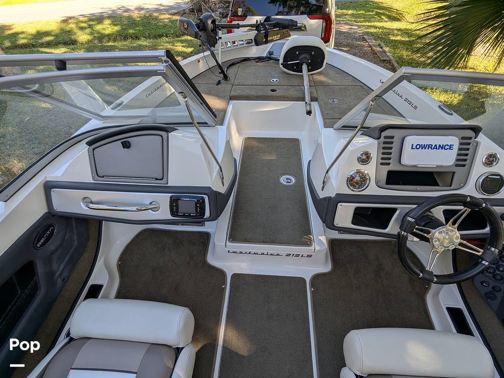 Slide: The Image of Ranger Boats Reata 212 LS 2019 - 14968042