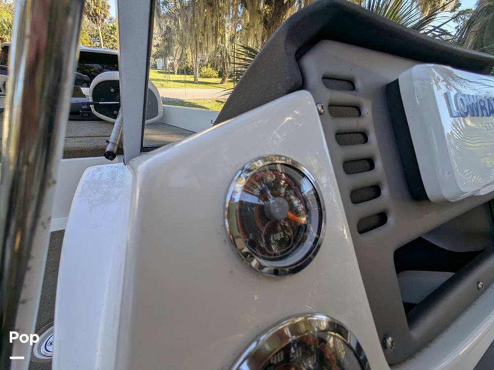 Slide: The Image of Ranger Boats Reata 212 LS 2019 - 14968086