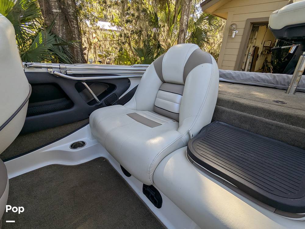 Slide: The Image of Ranger Boats Reata 212 LS 2019 - 14968097