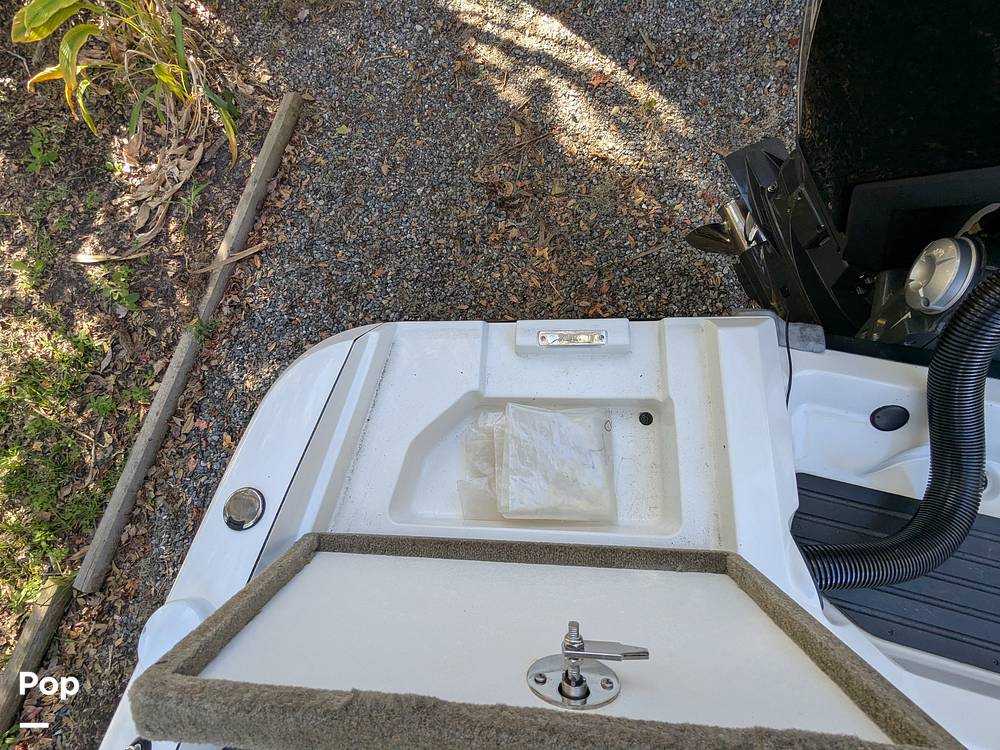 Slide: The Image of Ranger Boats Reata 212 LS 2019 - 14968106