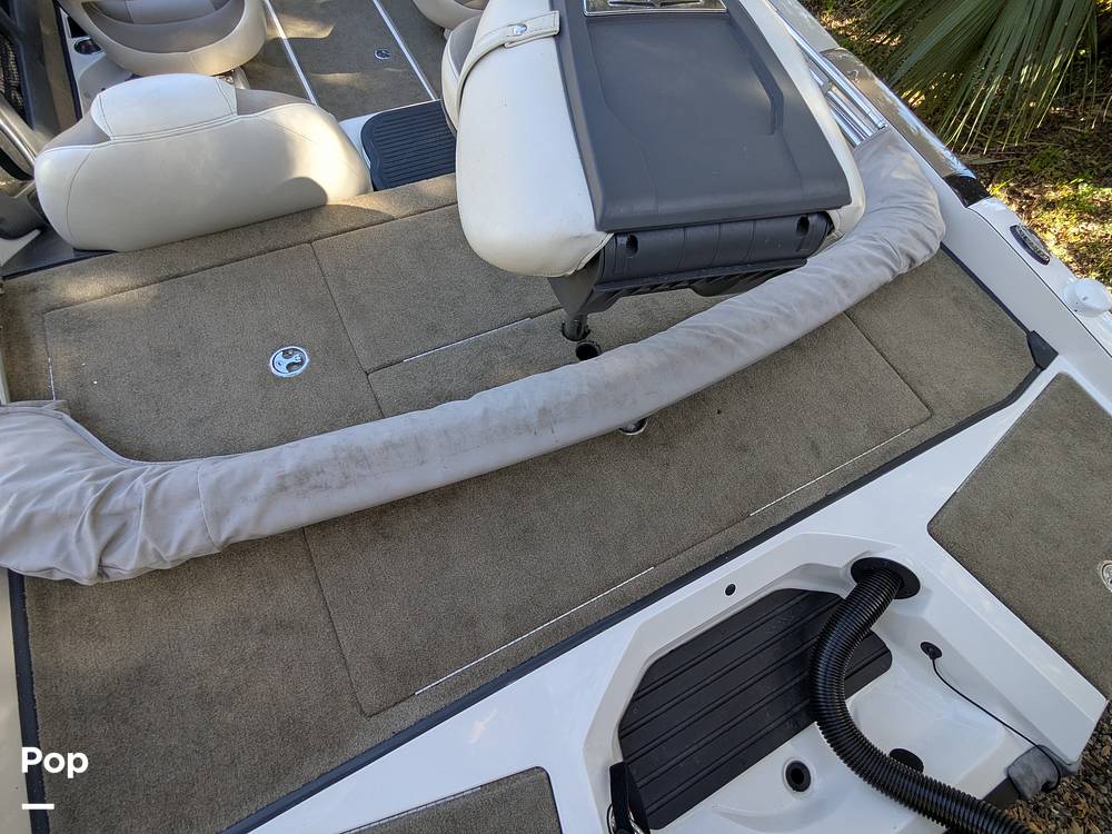 Slide: The Image of Ranger Boats Reata 212 LS 2019 - 14968109