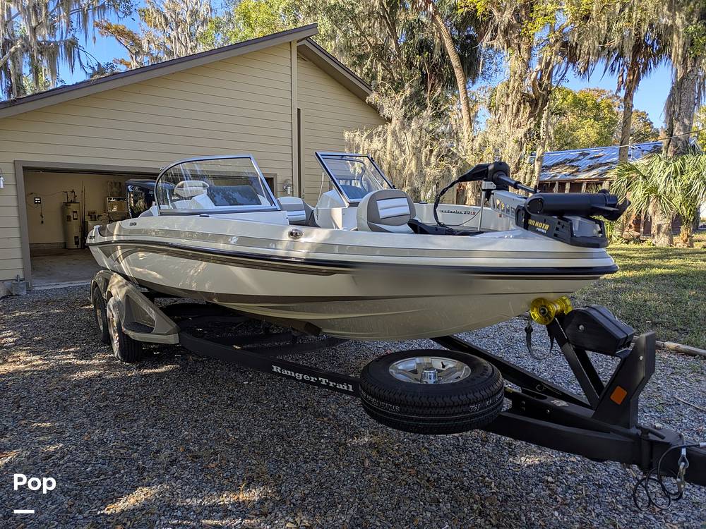 Slide: The Image of Ranger Boats Reata 212 LS 2019 - 14967982