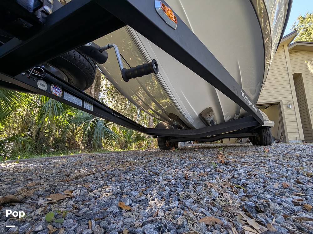 Slide: The Image of Ranger Boats Reata 212 LS 2019 - 14967996