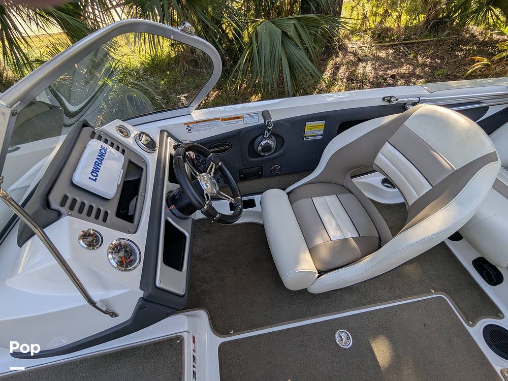 Slide: The Image of Ranger Boats Reata 212 LS 2019 - 14968094