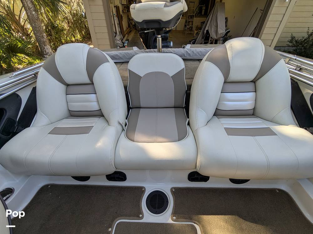 Slide: The Image of Ranger Boats Reata 212 LS 2019 - 14968099