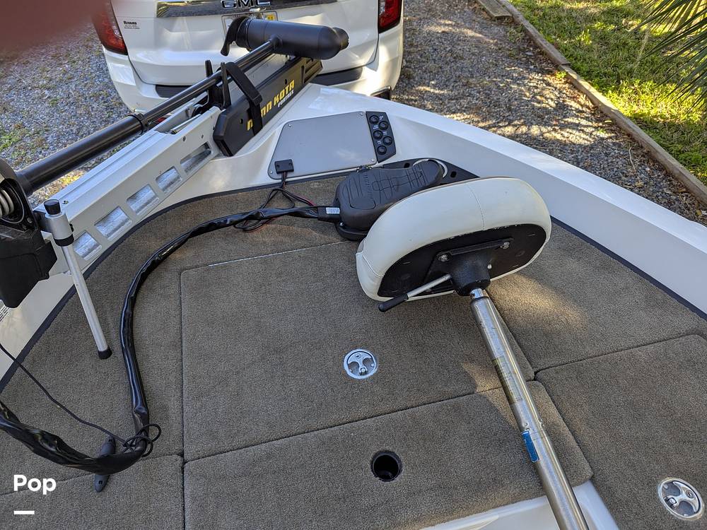 Slide: The Image of Ranger Boats Reata 212 LS 2019 - 14968053