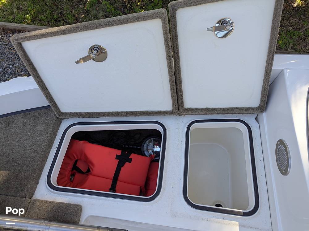 Slide: The Image of Ranger Boats Reata 212 LS 2019 - 14968057